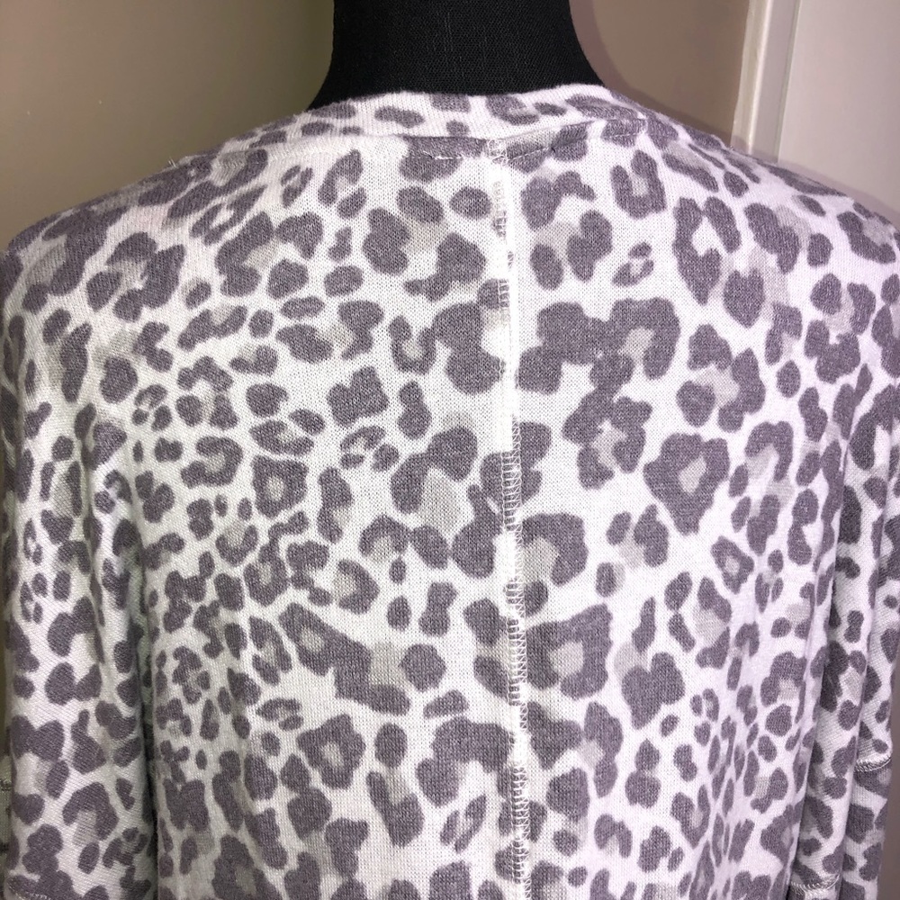 Freshman 1996 Sweater Animal Print - Picture 2 of 4